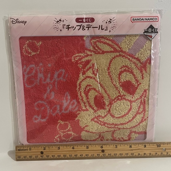 Disney Japan Kuji-Chip n Dale Hand/Face Towel - Picture 6 of 6
